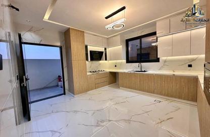 Villa - 4 - 6 for rent in Kabbali Hills - Al Helio 2 - Al Helio - Ajman