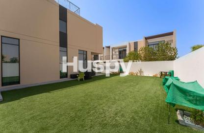 Townhouse - 4 - 4 for sale in Greenview 3 - Emaar South - Dubai South (Dubai World Central) - Dubai Townhouse - 4 - 4 for sale in Greenview 3 - Emaar South - Dubai South (Dubai World Central) - Dubai