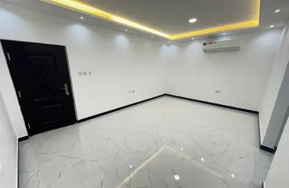 Apartment - 1 Bedroom - 1 Bathroom for rent in Shakhbout City - Abu Dhabi