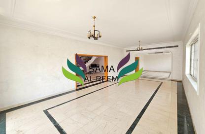 Villa - 5 Bedrooms - 5 Bathrooms for rent in Al Safa 2 Villas - Al Safa 2 - Al Safa - Dubai