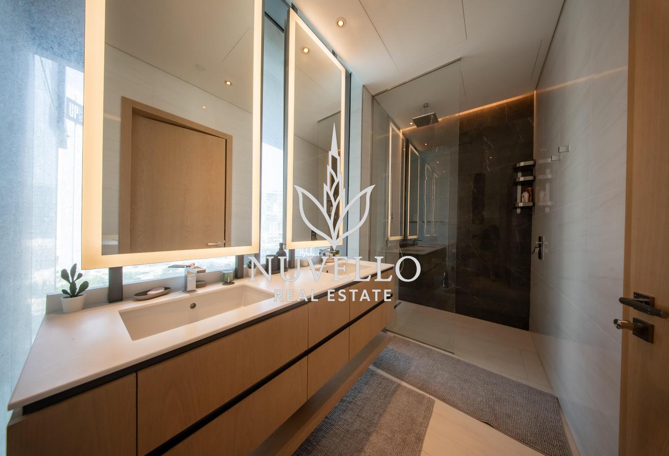 LUXURY 2 BR + MAID DUPLEX | HIGH ROI | VACANT photo 5