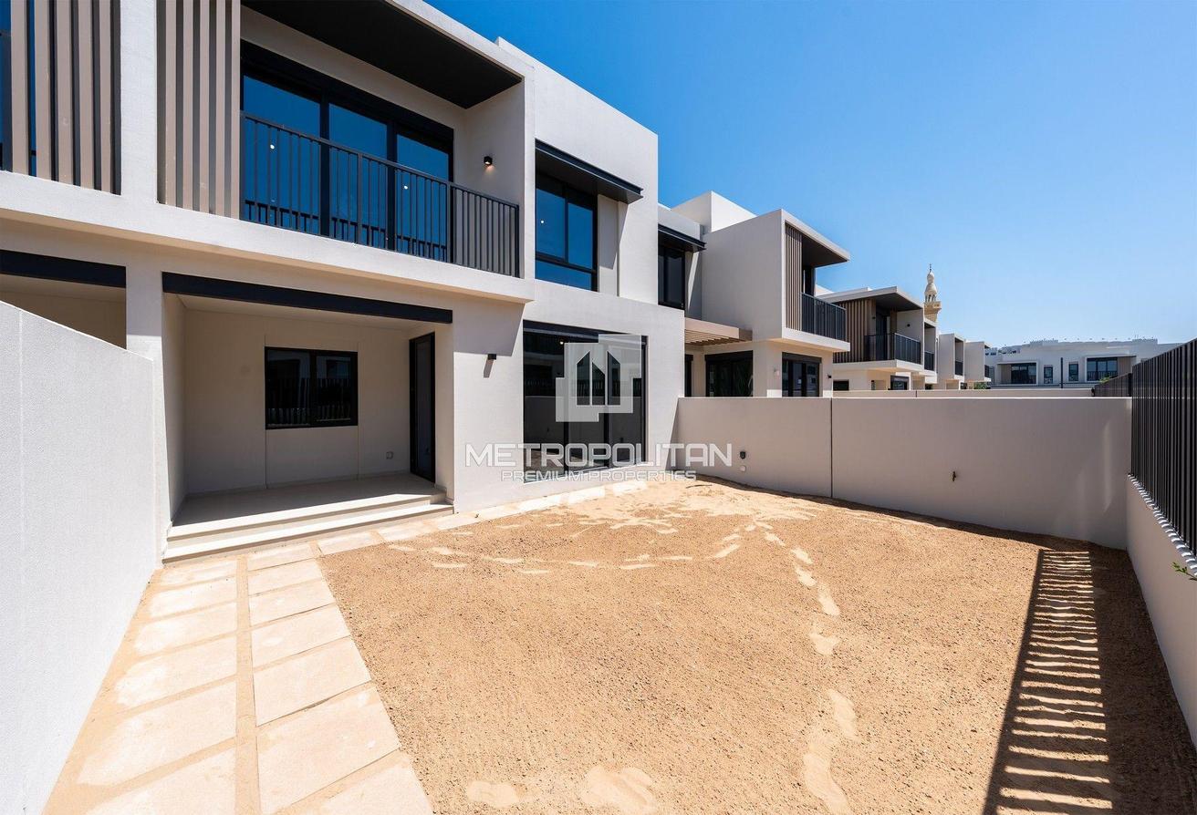 Brand New | Ready to Move In | Spacious Layout photo 27