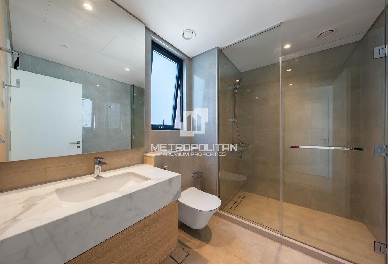 Brand New | Ready to Move In | Spacious Layout photo 13