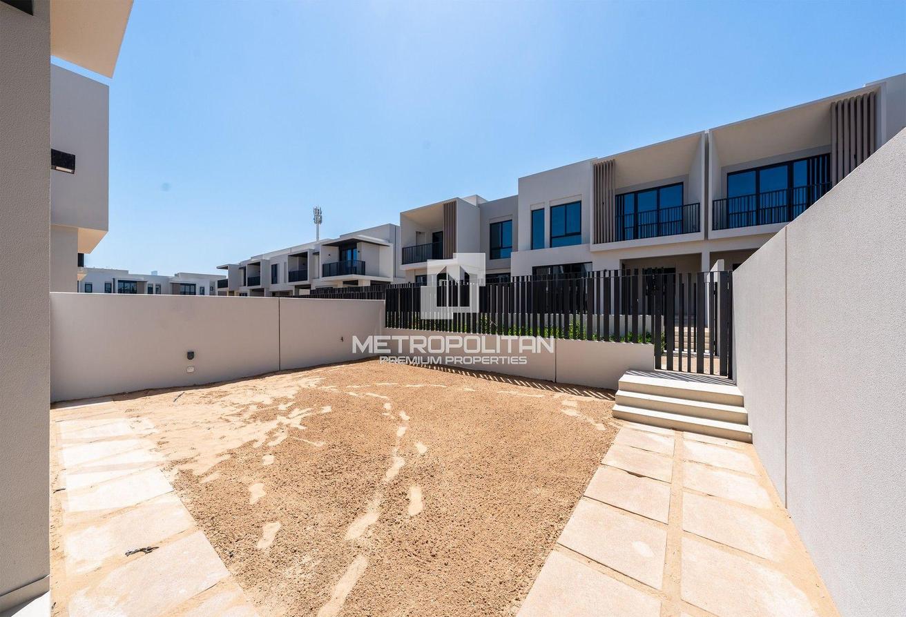 Brand New | Ready to Move In | Spacious Layout photo 26