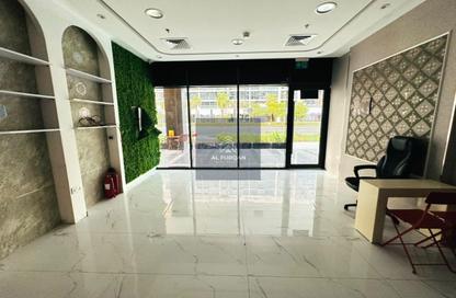 Retail - Studio - 1 for rent in Azizi Riviera 34 - Azizi Riviera - Meydan One - Meydan - Dubai Retail - Studio - 1 for rent in Azizi Riviera 34 - Azizi Riviera - Meydan One - Meydan - Dubai