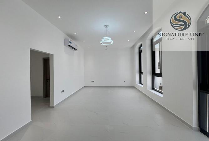 82822092 - Property Image 2