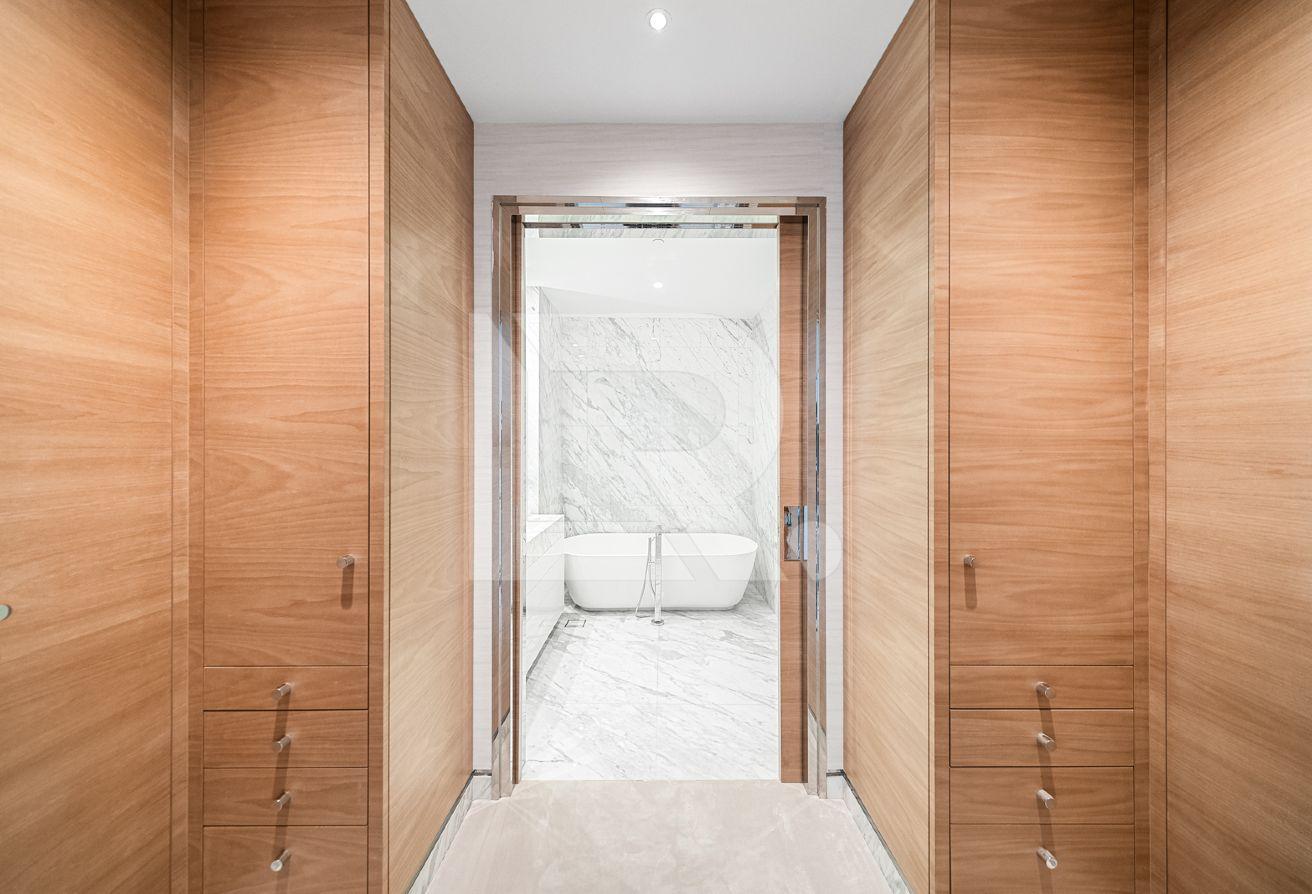 Exquisite Private Home by Award-Winning Designer photo 20
