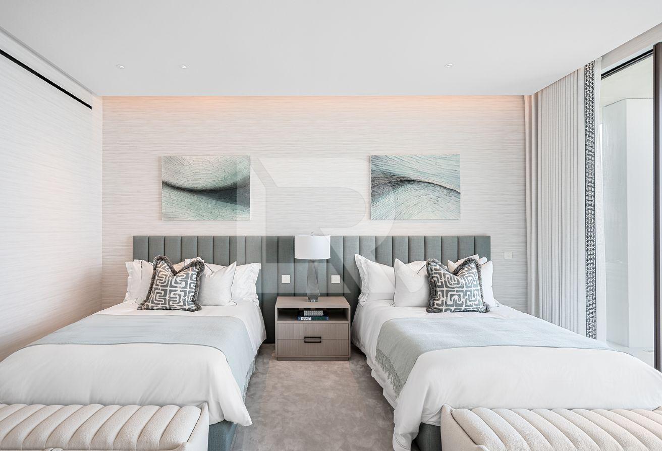 Exquisite Private Home by Award-Winning Designer photo 15