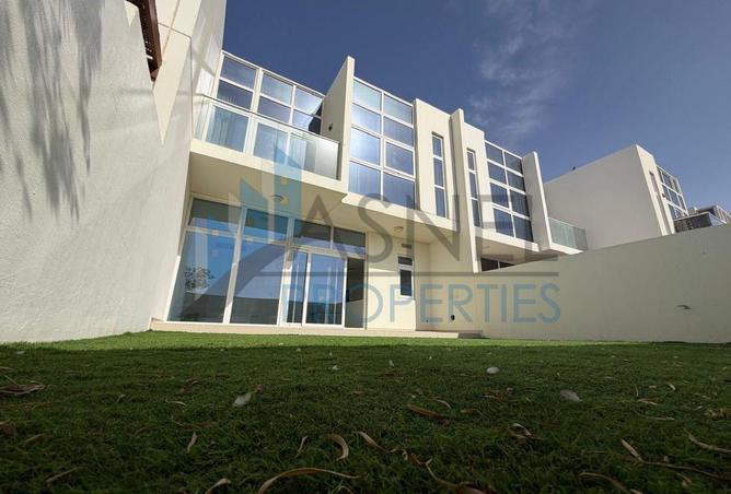 136994389 - Property Main Image