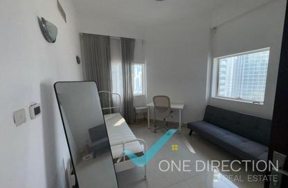 Apartment - 1 - 1 for rent in New Dubai Gate 1 - JLT Cluster Q - Jumeirah Lake Towers - Dubai