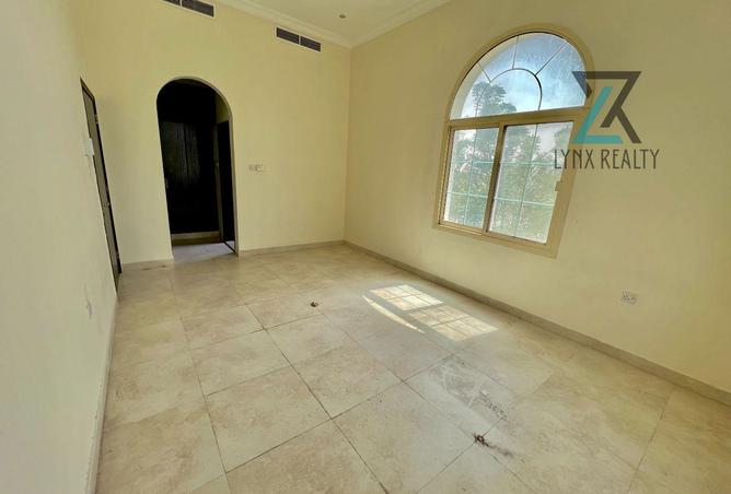 104675610 - Property Image 2