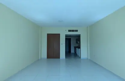 شقة - 1 حمام للبيع في برج فالكون 4 - أبراج فالكون - عجمان وسط المدينة - عجمان