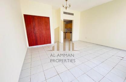 Apartment - Studio - 1 Bathroom for rent in Building X11 - England Cluster - International City - Dubai