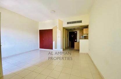 Apartment - Studio - 1 Bathroom for rent in Building X11 - England Cluster - International City - Dubai