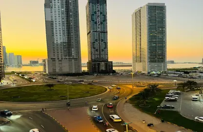 شقة - 2 غرف نوم - 2 حمامات للايجار في شارع التعاون الجديد - التعاون - الشارقة