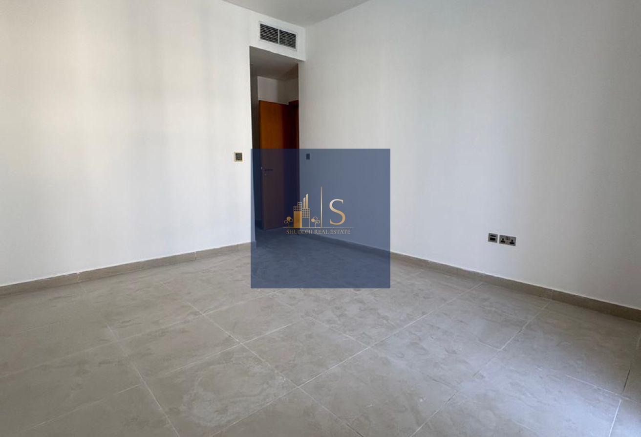 Best Price | Beach Access | Vacant photo 4