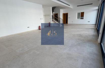 Villa - 4 Bedrooms - 5 Bathrooms for rent in Palma Residences - Palm Jumeirah - Dubai