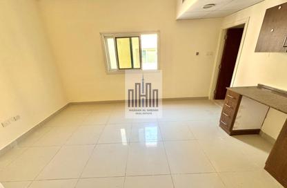 Apartment - Studio - 1 Bathroom for rent in Muwailih Building - Muwaileh - Sharjah