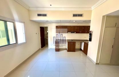 Apartment - Studio - 1 Bathroom for rent in Muwailih Building - Muwaileh - Sharjah
