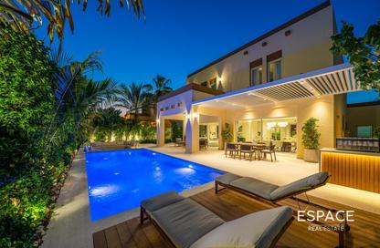 Villa - 4 Bedrooms - 4 Bathrooms for sale in Heritage Large - Heritage - Jumeirah Park - Dubai