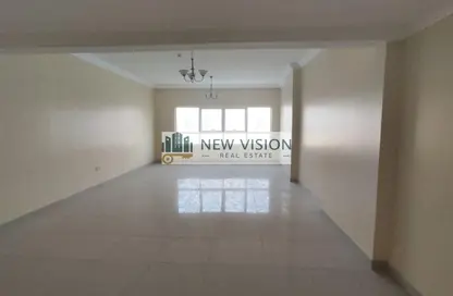 Apartment - 3 Bedrooms - 4 Bathrooms for rent in Al Khan Corniche - Al Khan - Sharjah