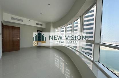 Apartment - 4 Bedrooms - 4 Bathrooms for rent in Al Khan Corniche - Al Khan - Sharjah