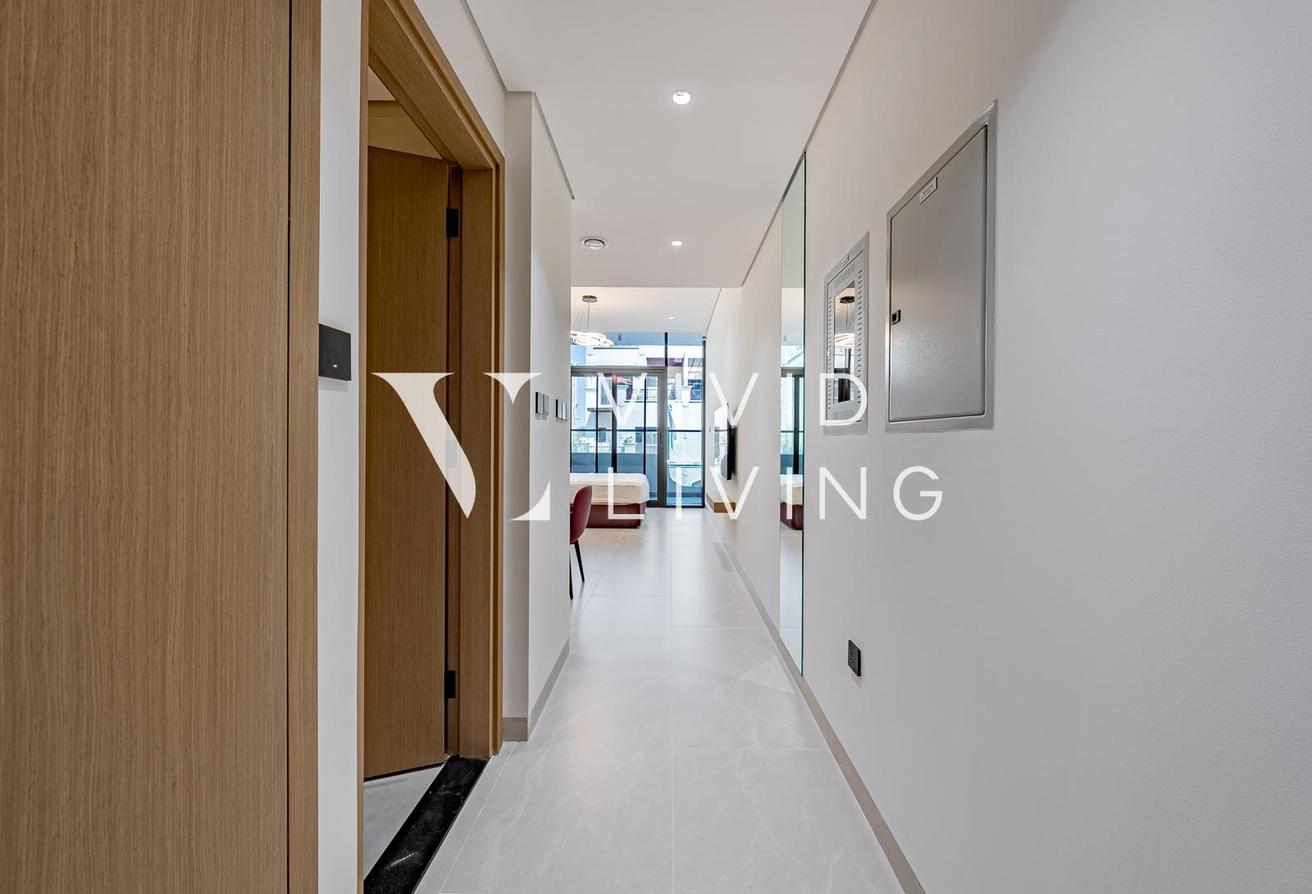Vacant | Fully Furnished | Road View photo 9
