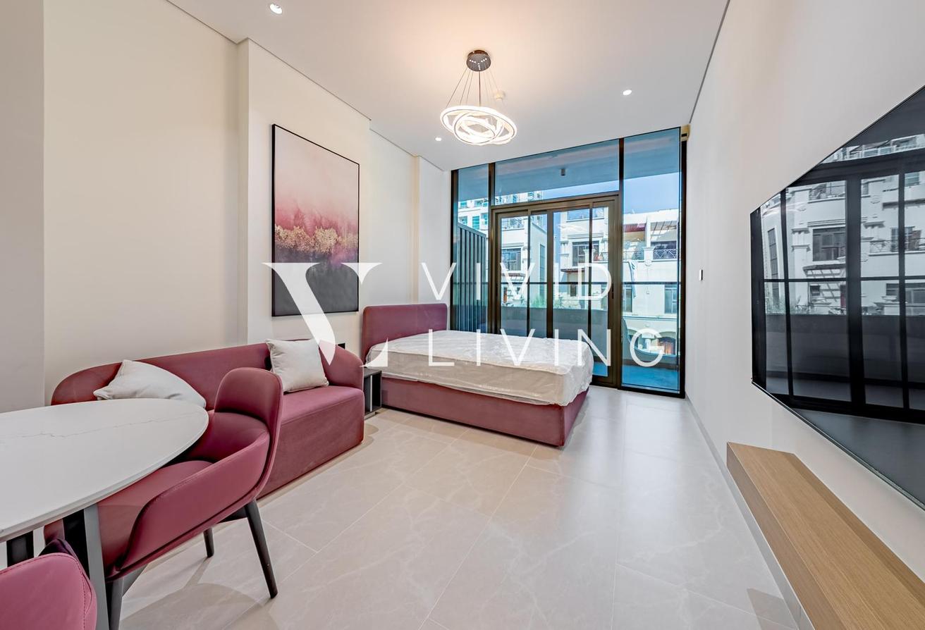 Vacant | Fully Furnished | Road View photo 4