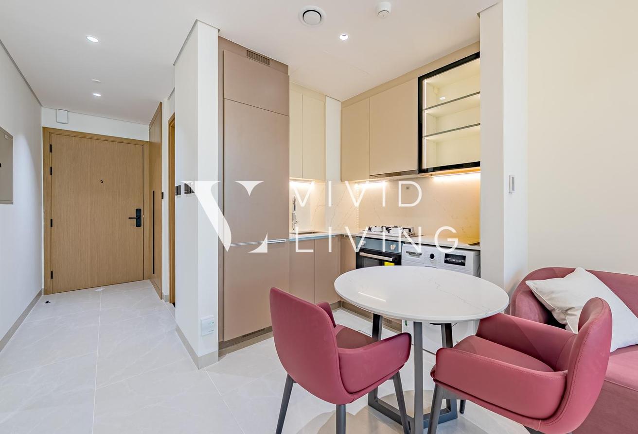 Vacant | Fully Furnished | Road View photo 7
