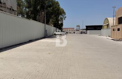 Land - Studio for rent in Umm Ramool - Dubai