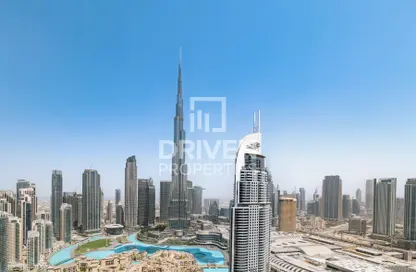 Apartment - 3 Bedrooms - 4 Bathrooms for sale in Burj Royale - Downtown Dubai - Dubai