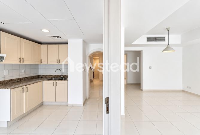 2-bed villa in Springs 3 · Vacant — photo 3