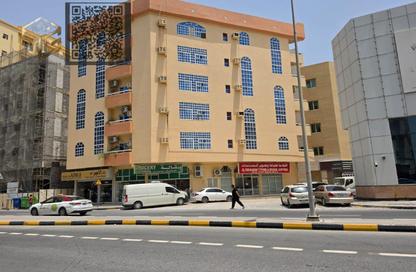عمارة بالكامل - 7+ - 7+ للبيع في مكاتب برج الساعه - المصلى - الغرب - الشارقة