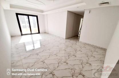 Apartment - 2 Bedrooms - 3 Bathrooms for rent in Muwailih Building - Muwaileh - Sharjah
