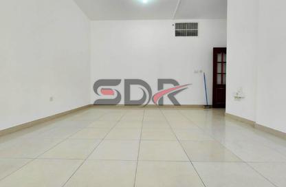 Apartment - 2 Bedrooms - 2 Bathrooms for rent in Hadbat Al Zafranah - Muroor Area - Abu Dhabi Apartment - 2 Bedrooms - 2 Bathrooms for rent in Hadbat Al Zafranah - Muroor Area - Abu Dhabi