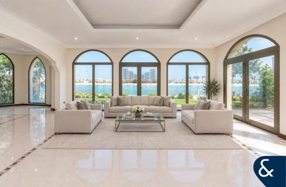 Villa - 4 - 4 for rent in Garden Homes Frond C - Garden Homes - Palm Jumeirah - Dubai Villa - 4 - 4 for rent in Garden Homes Frond C - Garden Homes - Palm Jumeirah - Dubai