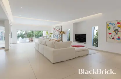 Villa - 4 Bedrooms - 5 Bathrooms for sale in Meadows 1 - Meadows - Dubai
