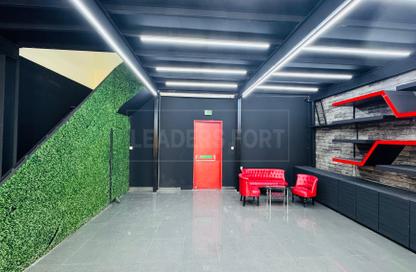 Warehouse - Studio - 1 Bathroom for rent in Al Quoz Industrial Area 4 - Al Quoz Industrial Area - Al Quoz - Dubai