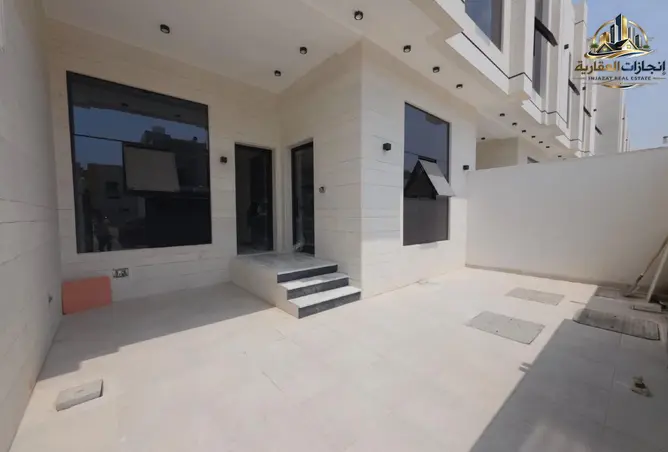 145506380 - Property Image 2