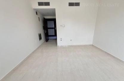 Apartment - Studio - 1 Bathroom for rent in Muwaileh 3 Building - Muwaileh - Sharjah