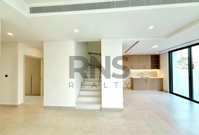 4-bed townhouse in Elora · Brand new — photo 2