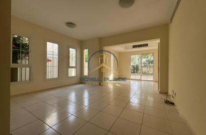 Villa - 3 Bedrooms - 4 Bathrooms for rent in Springs 15 - The Springs - Dubai