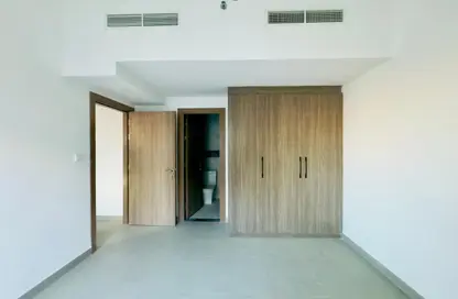 شقة - غرفة نوم - 2 حمامات للايجار في لي هواريزون ريزيدينس - المدينة العالمية المرحلة 2 - 4 الورسان - الورسان - دبي