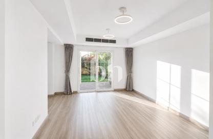 Villa - 2 Bedrooms - 3 Bathrooms for rent in Springs 11 - The Springs - Dubai