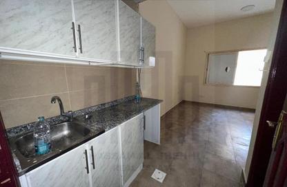 Apartment - Studio - 1 Bathroom for rent in Muwailih Building - Muwaileh - Sharjah Apartment - Studio - 1 Bathroom for rent in Muwailih Building - Muwaileh - Sharjah