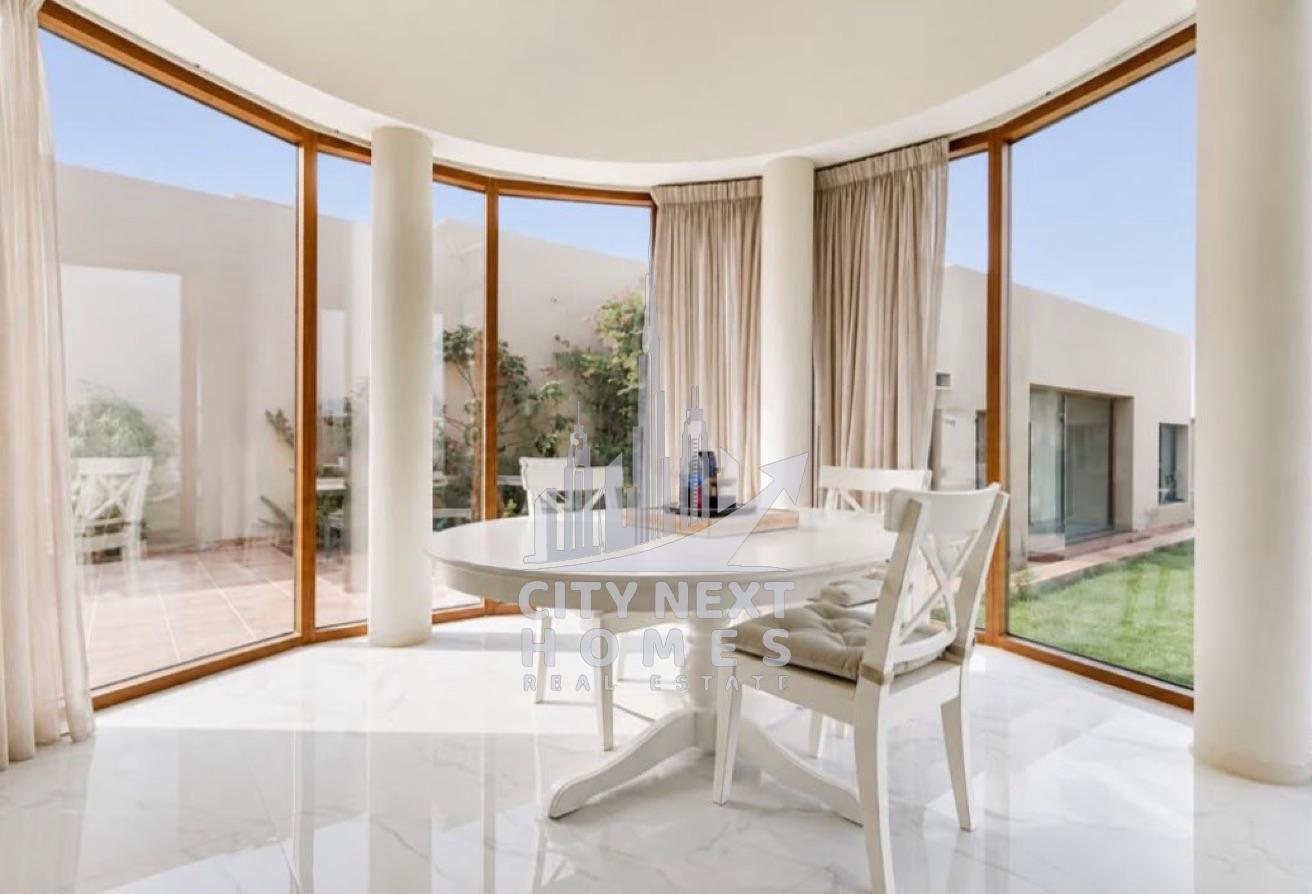 Luxury 4 Br Villa | Service Block | Large Garden photo 4