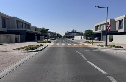 Villa - 4 - 6 for sale in The Pulse Beachfront 2 - The Pulse - Residential District - Dubai South (Dubai World Central) - Dubai