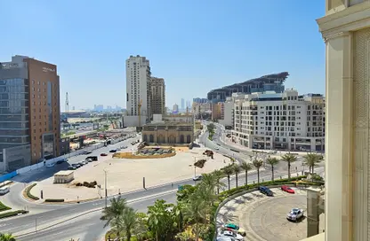 شقة - 2 غرف نوم - 3 حمامات للايجار في بالازيو فيرساتشي - القرية التراثية - دبي