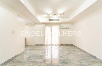 Villa - 2 Bedrooms - 3 Bathrooms for rent in Springs 10 - The Springs - Dubai