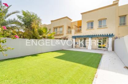 Villa - 2 Bedrooms - 3 Bathrooms for rent in Springs 10 - The Springs - Dubai